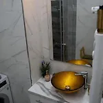 Lonyay Street Apartament *