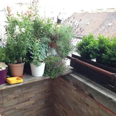 Apartmán Lonyay Street *